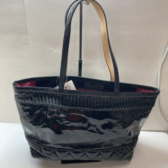 🔹️ Coach 🔹️Poppy Daisy black liquid gloss PATENT leather shoulder tote bag 🖤 - Picture 2 of 9